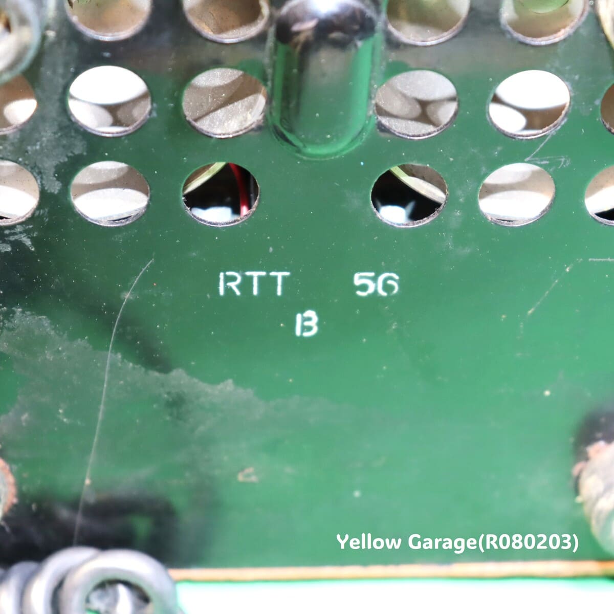 1950年代のベルギー製RTT(ベルギー国営電話会社)仕様のクラシカルなダイヤル式電話機_裏ブタ文字アップ