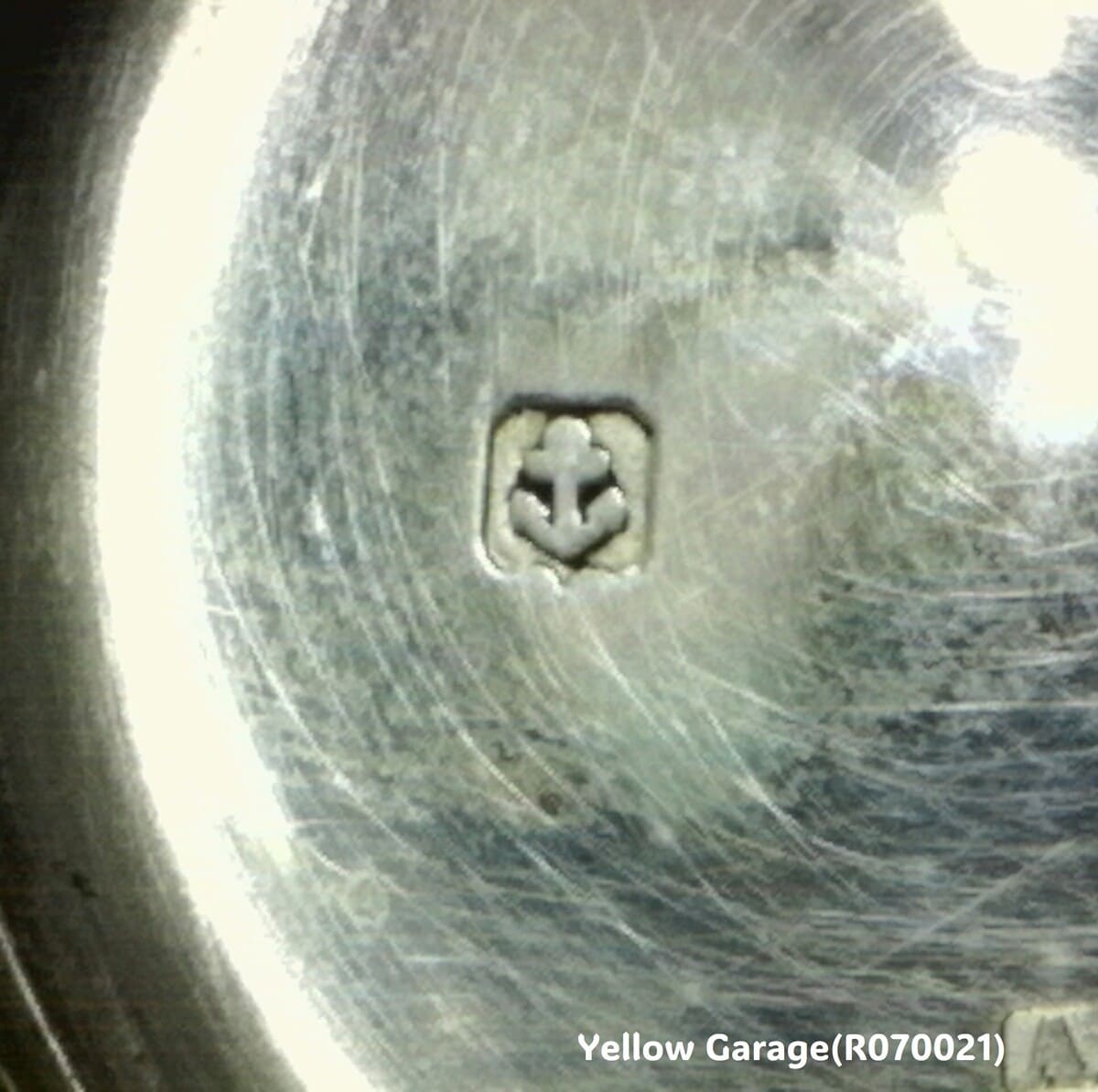 英国ホールマーク純銀ケース × スイス製ムーブメント