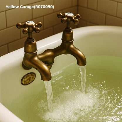 Shanks社製 真鍮製アンティーク蛇口（HOT & COLD）ペアセット｜1900年代前半 英国製　AI