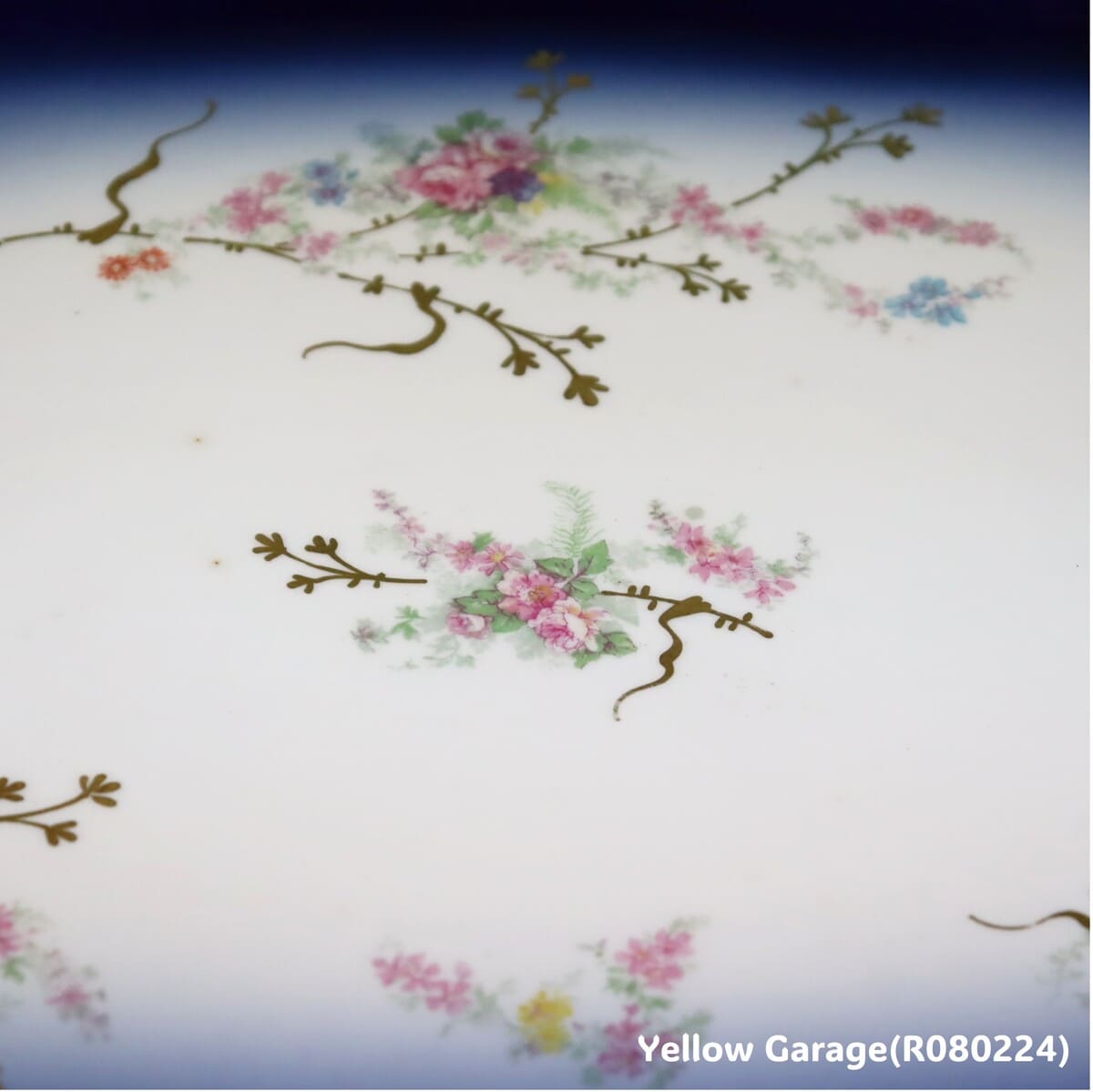 19世紀末〜20世紀初頭に製造されたフランス・リモージュのアンティークティーセット_トレイ正面