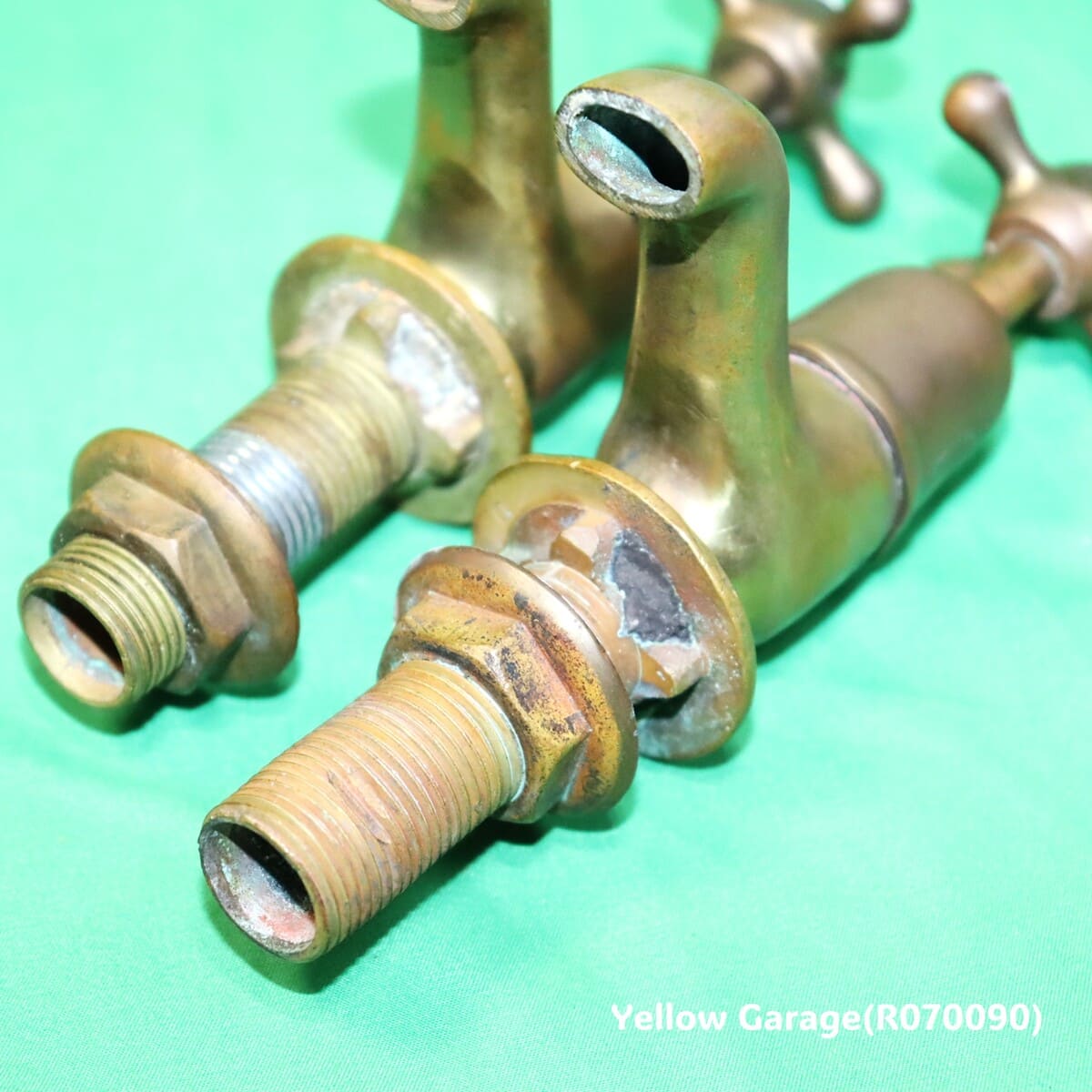 Shanks社製 真鍮製アンティーク蛇口（HOT & COLD）ペアセット｜1900年代前半 英国製