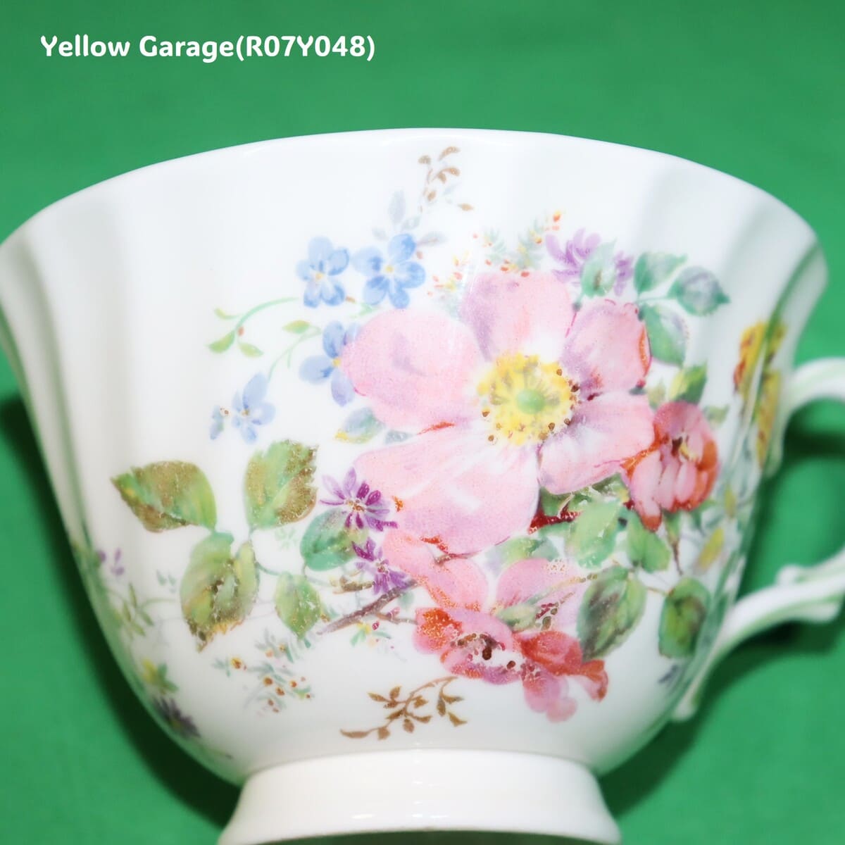 Royal Doulton（ロイヤル・ドルトン）“ARCADIA（アルカディア）” ティーカップ ペア