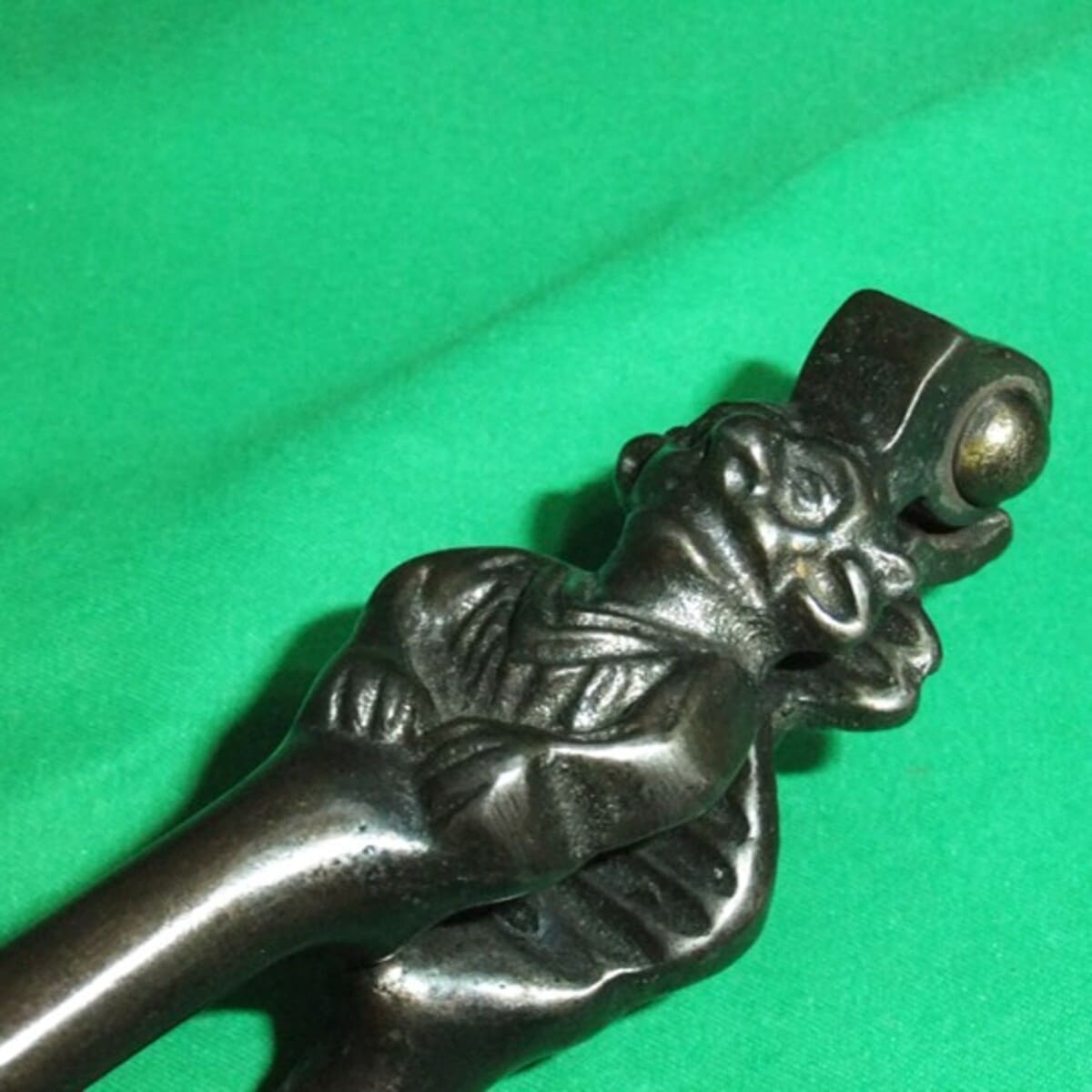 アンティーク鉄製ナッツクラッカー／人物モチーフ（王様または道化師デザイン）