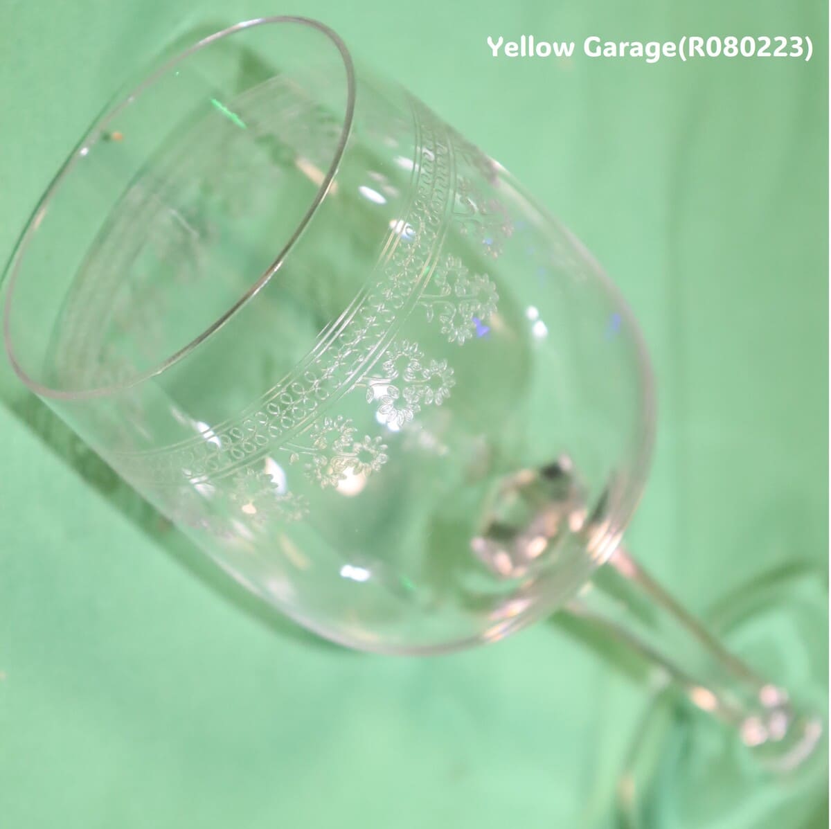 フランスを代表するクリスタルブランドオールドバカラによる「ポンパドール」シリーズのアンティーク・ウォーターグラ＿模様アップ左上