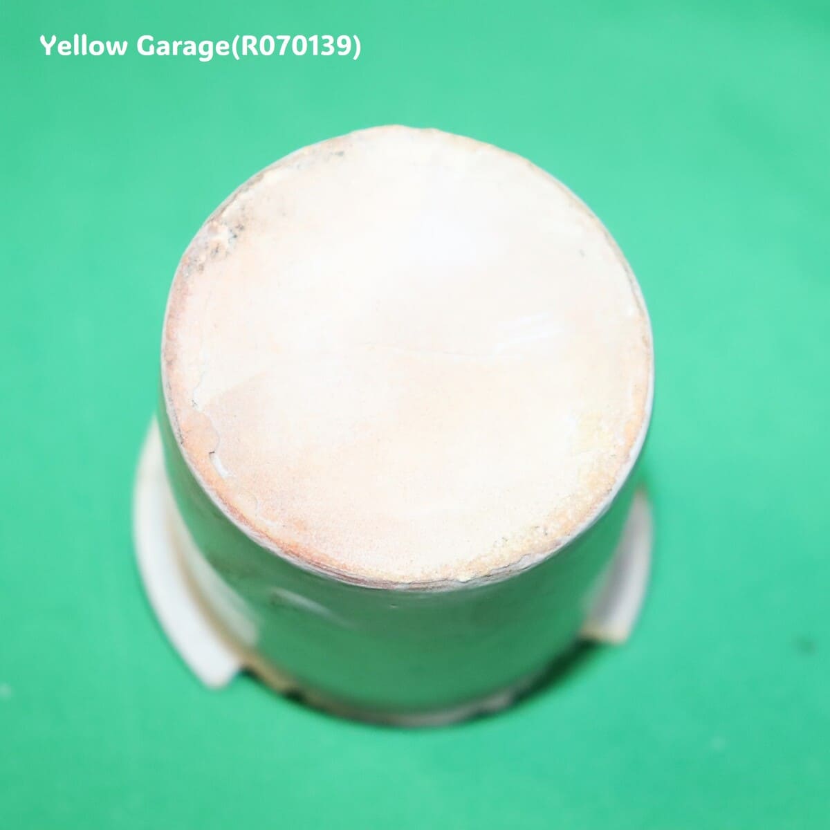 白釉の小さなアンティーク陶器ポット_超拡大底