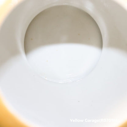 フランスの陶芸工房 Atelier de Céramique RICARD によって制作された陶器製のヴィンテージポット_中アップ