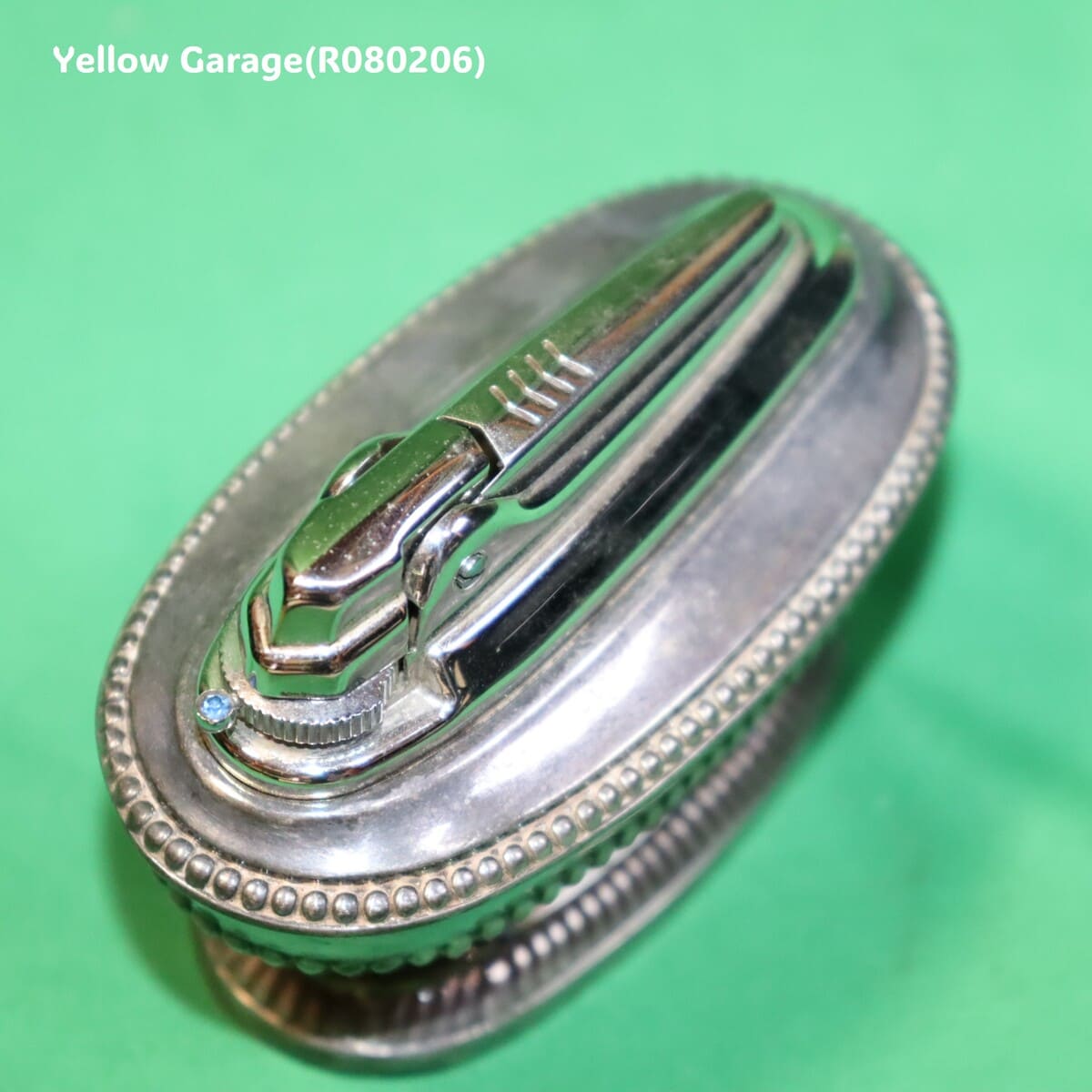 英国を代表するライターブランド RONSON（ロンソン） 製の希少なヴィンテージ卓上ライター＿アップ左下