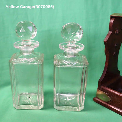 ロック付きアンティークデキャンタ・キャディ・グラス２個