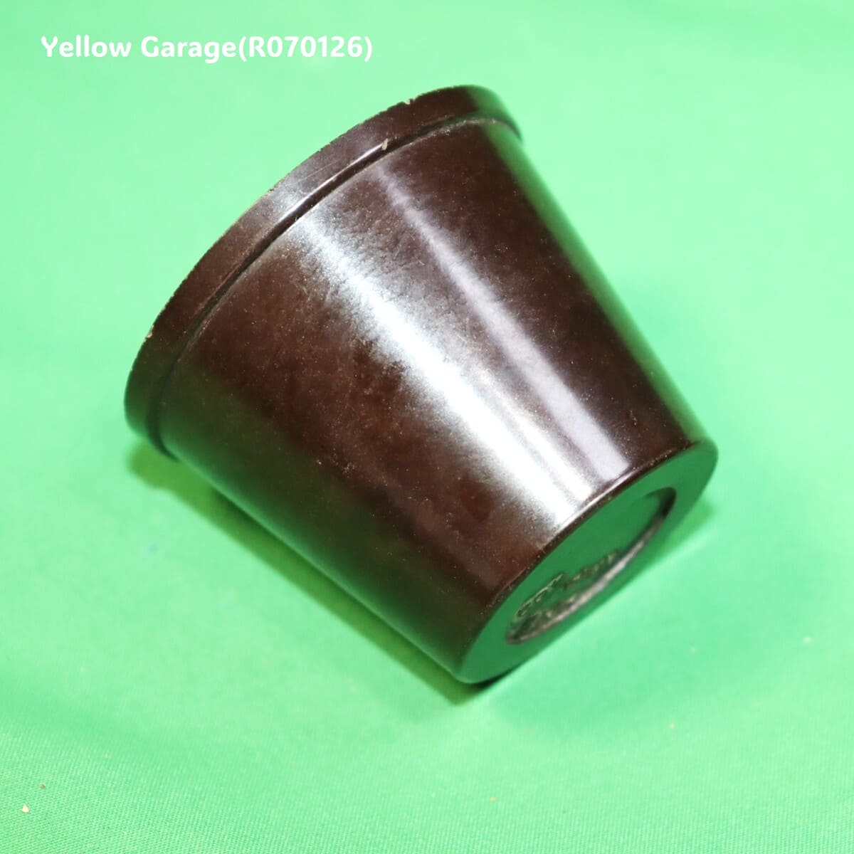 ベークライト製のチョコレートモールド＿口左上アップ