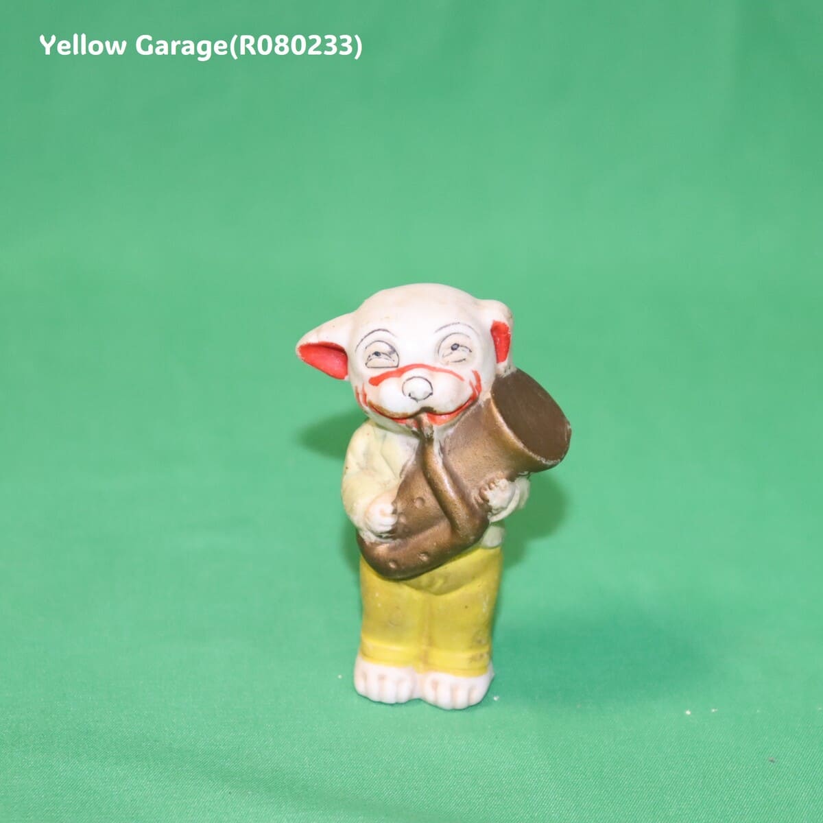 1920〜30年代に世界的な人気を博したキャラクターBonzo のヴィンテージフィギュア音楽隊3体セットです_ホルン正面