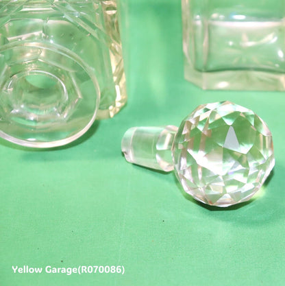 ロック付きアンティークデキャンタ・キャディ・グラス栓拡大