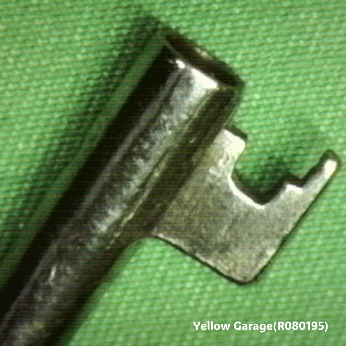 アンティーク南京錠と鍵のセット職人の手によって丁寧に作られた真鍮製の逸品＿鍵の先