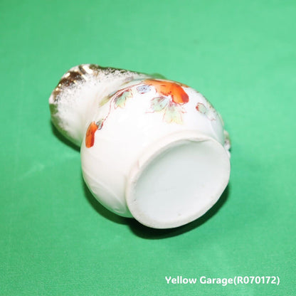 小振りなサイズが特徴のアンティーク・ティーセット＿ミルク底