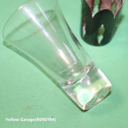 透明感のあるガラスにシルバー調の袴（はかま）を合わせた趣深いアンティークグラス4個セット_グラスアップ