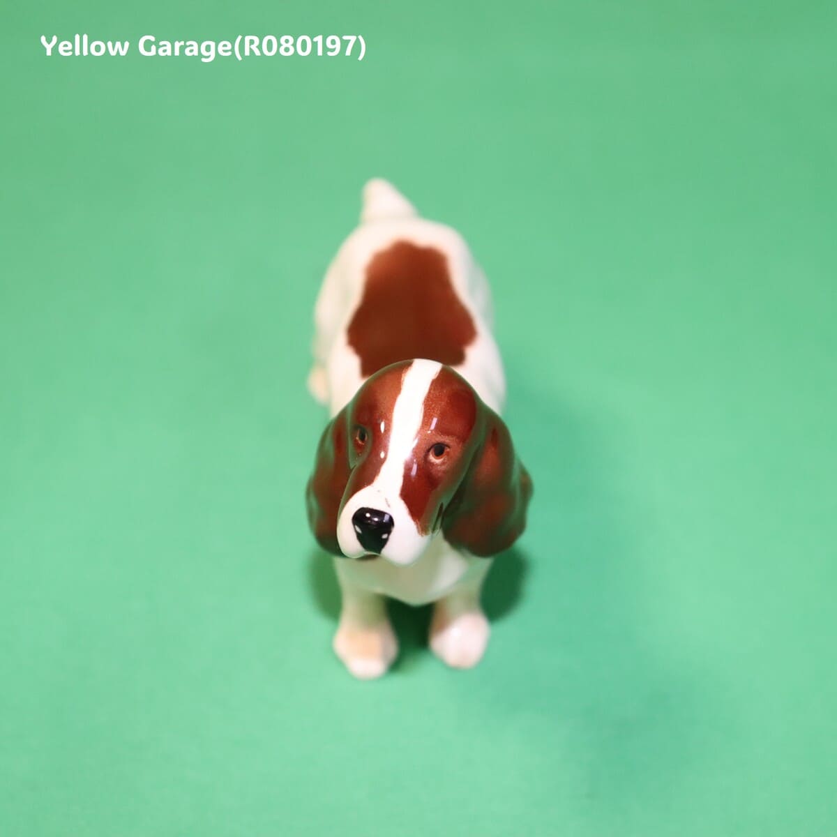 イギリスの名陶ブランド「BESWICK（ベスウィック）」製の陶器置物＿正面
