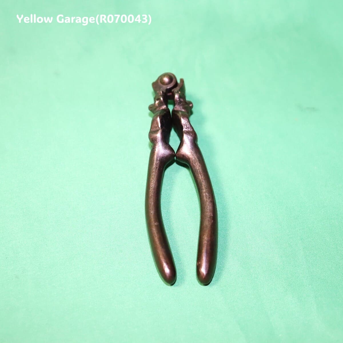 アンティーク鉄製ナッツクラッカー／人物モチーフ（王様または道化師デザイン）