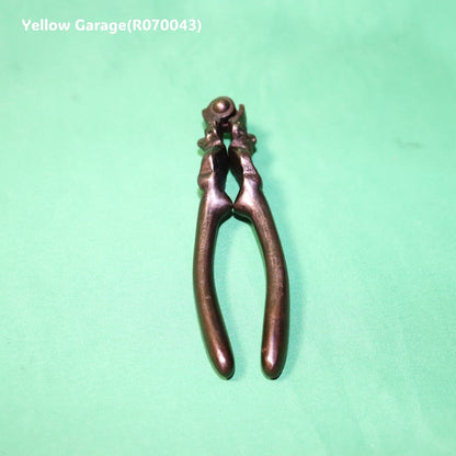 アンティーク鉄製ナッツクラッカー／人物モチーフ（王様または道化師デザイン）