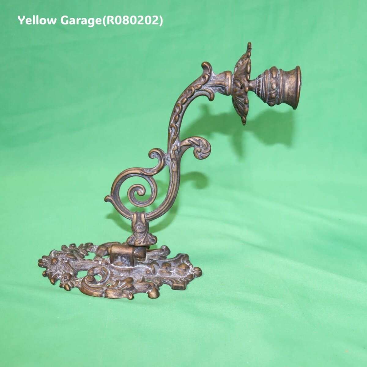 19世紀末から20世紀初頭にかけてヨーロッパ（おそらくフランスまたはイギリス）で製造されたと考えられるキャンドルスタンド＿全体