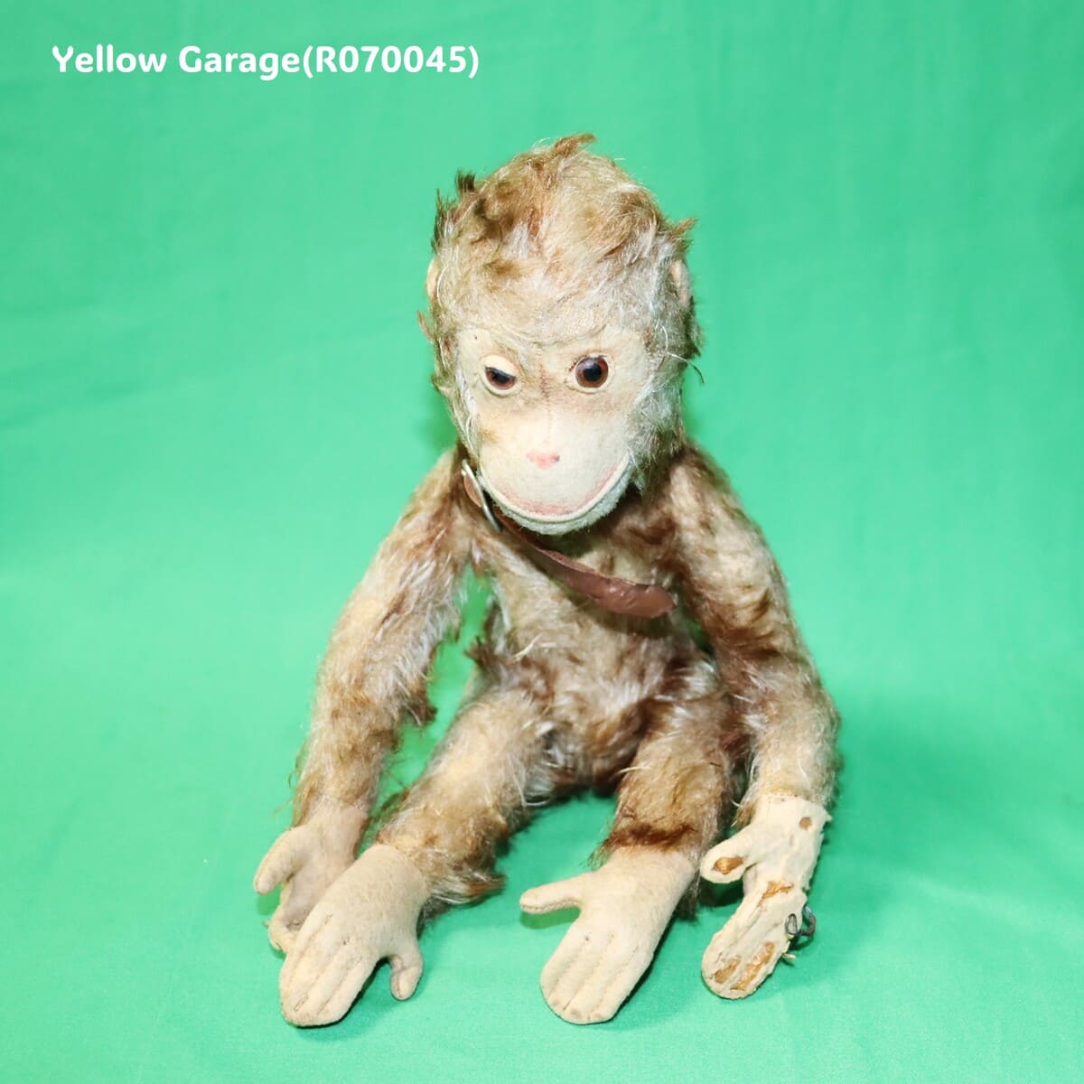 ヴィンテージ・モンキーぬいぐるみ｜レトロな愛嬌あふれるアンティーク全体