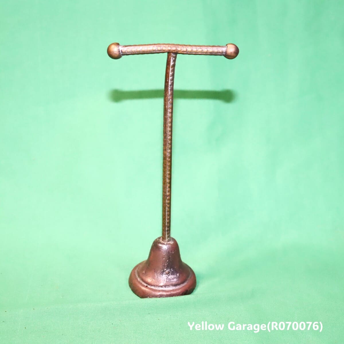 アンティーク 真鍮製アクセサリースタンド（PT 27刻印入）　正面