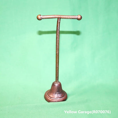 アンティーク 真鍮製アクセサリースタンド（PT 27刻印入）　正面