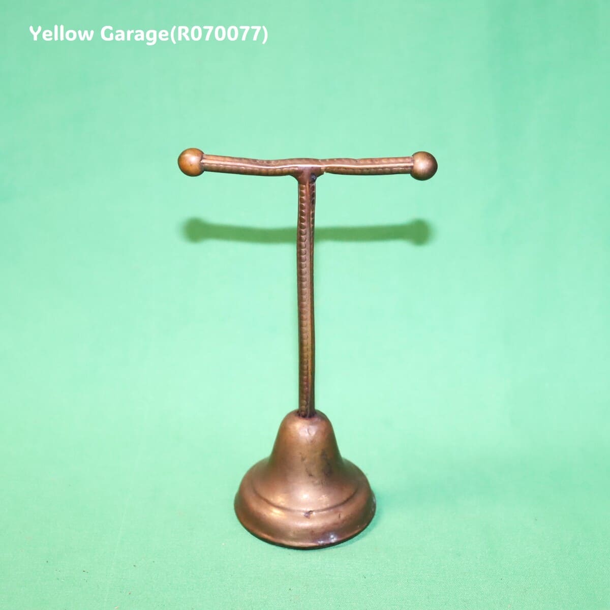 アンティーク 真鍮製アクセサリースタンド（縞模様デザイン）＿正面