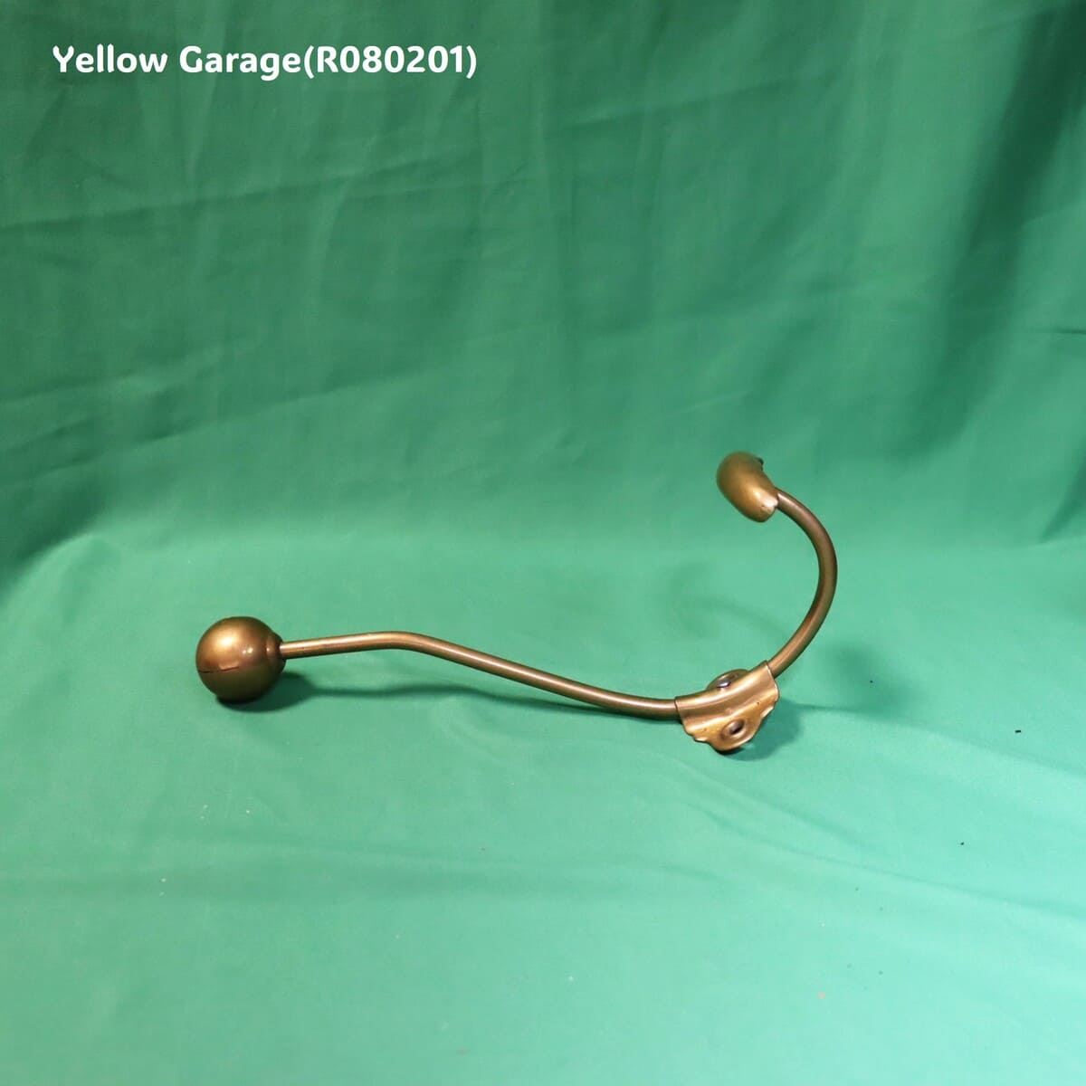 19世紀末から20世紀初頭のフランスで製造されたアンティークの壁付けフック＿正面