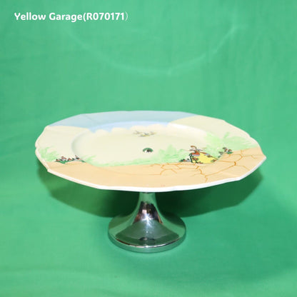 ヨーロッパで作られた陶器製プレートと金属脚を組み合わせたアンティークのケーキスタンド＿正面