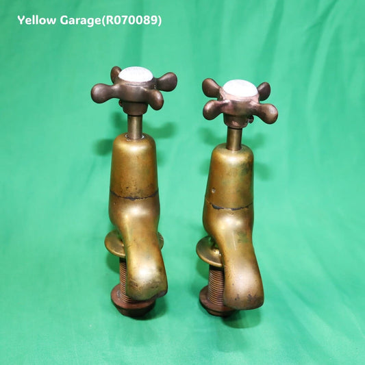 FROY LONDON 真鍮製 アンティーク蛇口セット（HOT & COLD）　正面