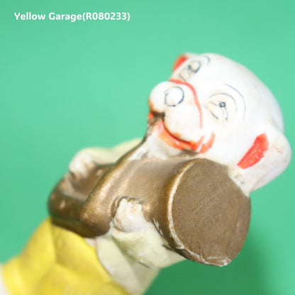 1920〜30年代に世界的な人気を博したキャラクターBonzo のヴィンテージフィギュア音楽隊3体セットです_ホルンアップ右斜め
