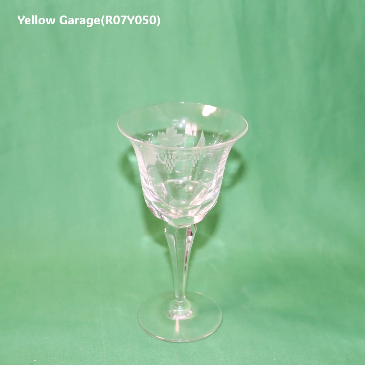 葡萄文様エッチング入りワイングラス（高さ14cm／ヴィンテージ風）