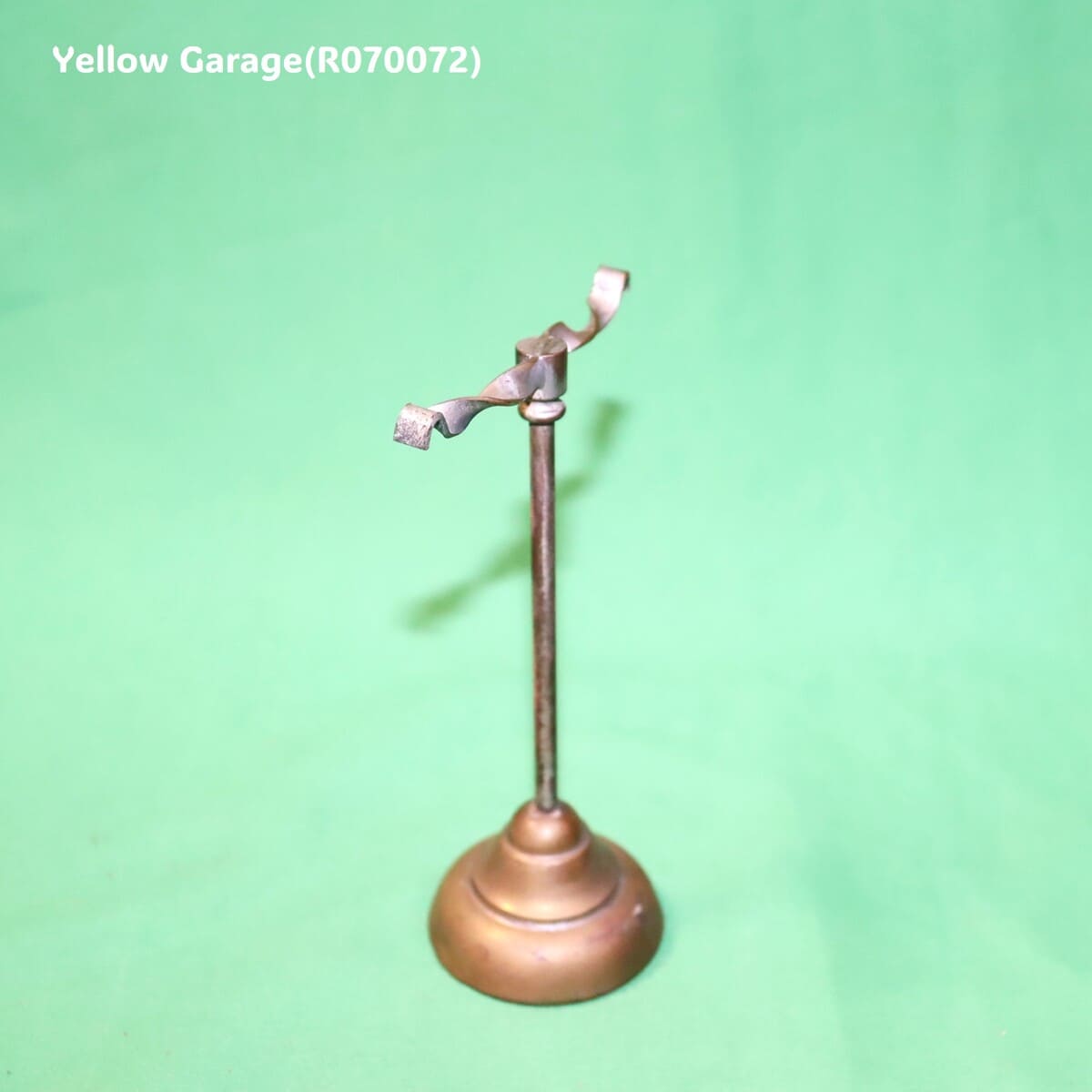 【真鍮製】アンティーク アクセサリースタンド（ツイストバータイプ）