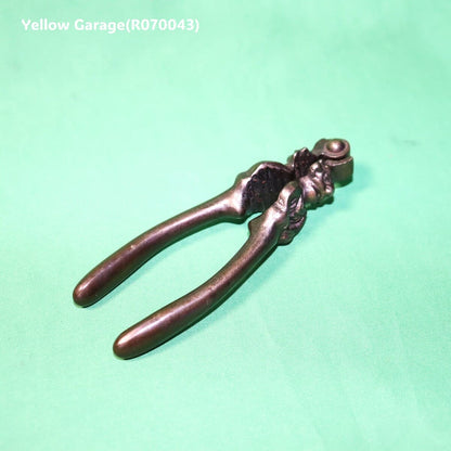 アンティーク鉄製ナッツクラッカー／人物モチーフ（王様または道化師デザイン）全体