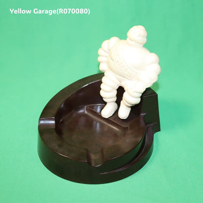 【米国製ヴィンテージ】ミシュラン ビバンダム 灰皿（フェノール樹脂製・1950年代推定）＿斜め