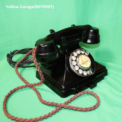【英国製】GPO製 ベークライト ダイヤル式黒電話 1955年モデル　斜め