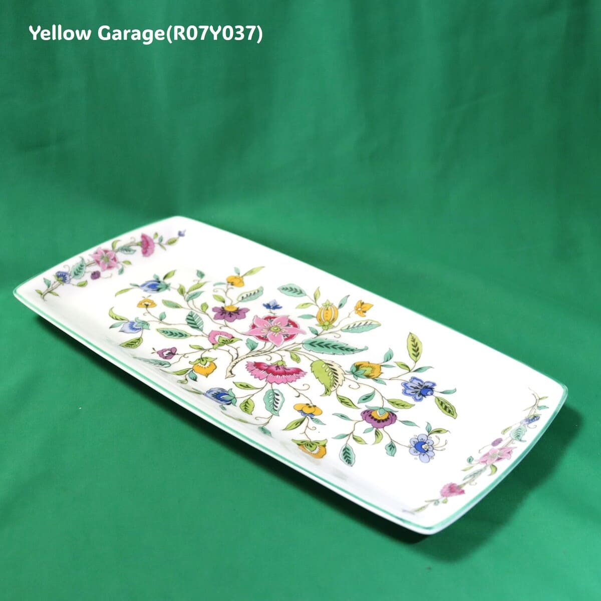 MINTON（ミントン） Haddon Hall サンドイッチプレート（幅 約30 cm／幅 約14 cm）