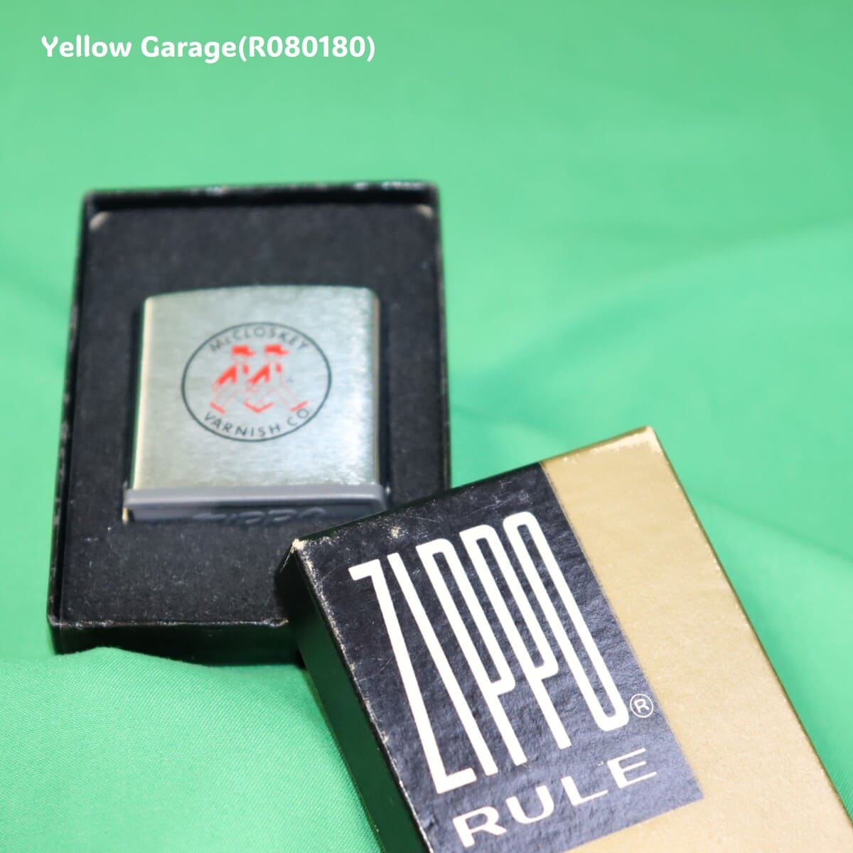 ZIPPO が製造したヴィンテージのメジャー（巻尺）＿蓋開ける