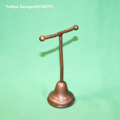 アンティーク 真鍮製アクセサリースタンド（縞模様デザイン）＿斜め