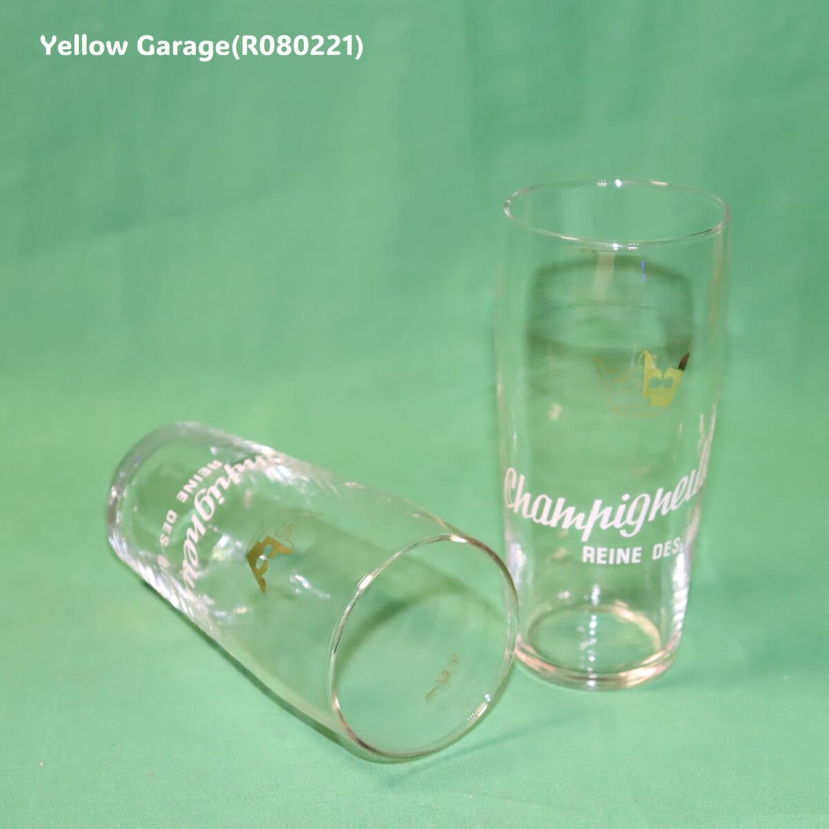 フランスの老舗ビールブランド「Champigneulles（シャンピニュール）」のアンティーク・ビアグラス2客セット＿二個横