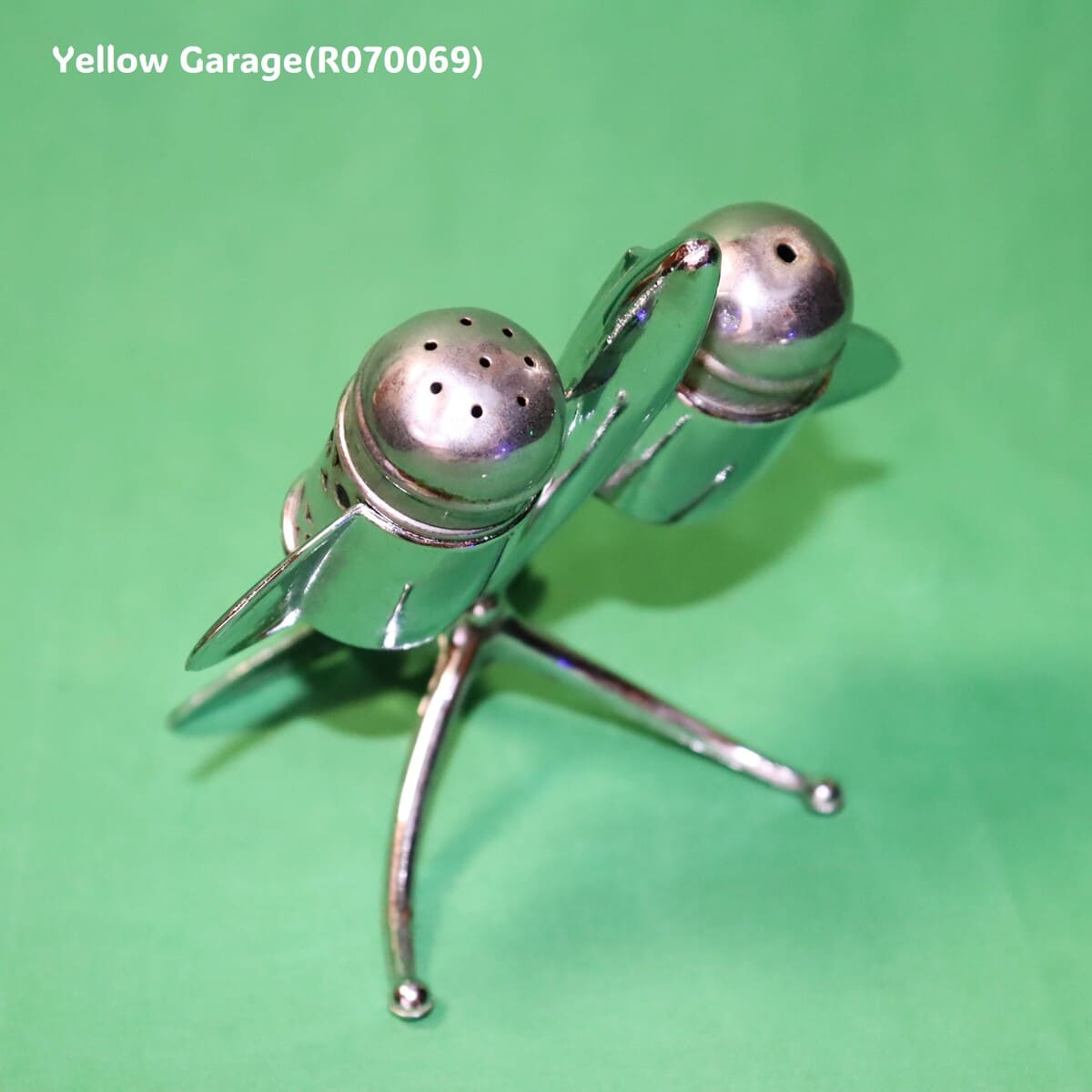 アンティーク 飛行機型 ソルト＆ペッパースタンド （Crusader製 / Made in England）＿斜め