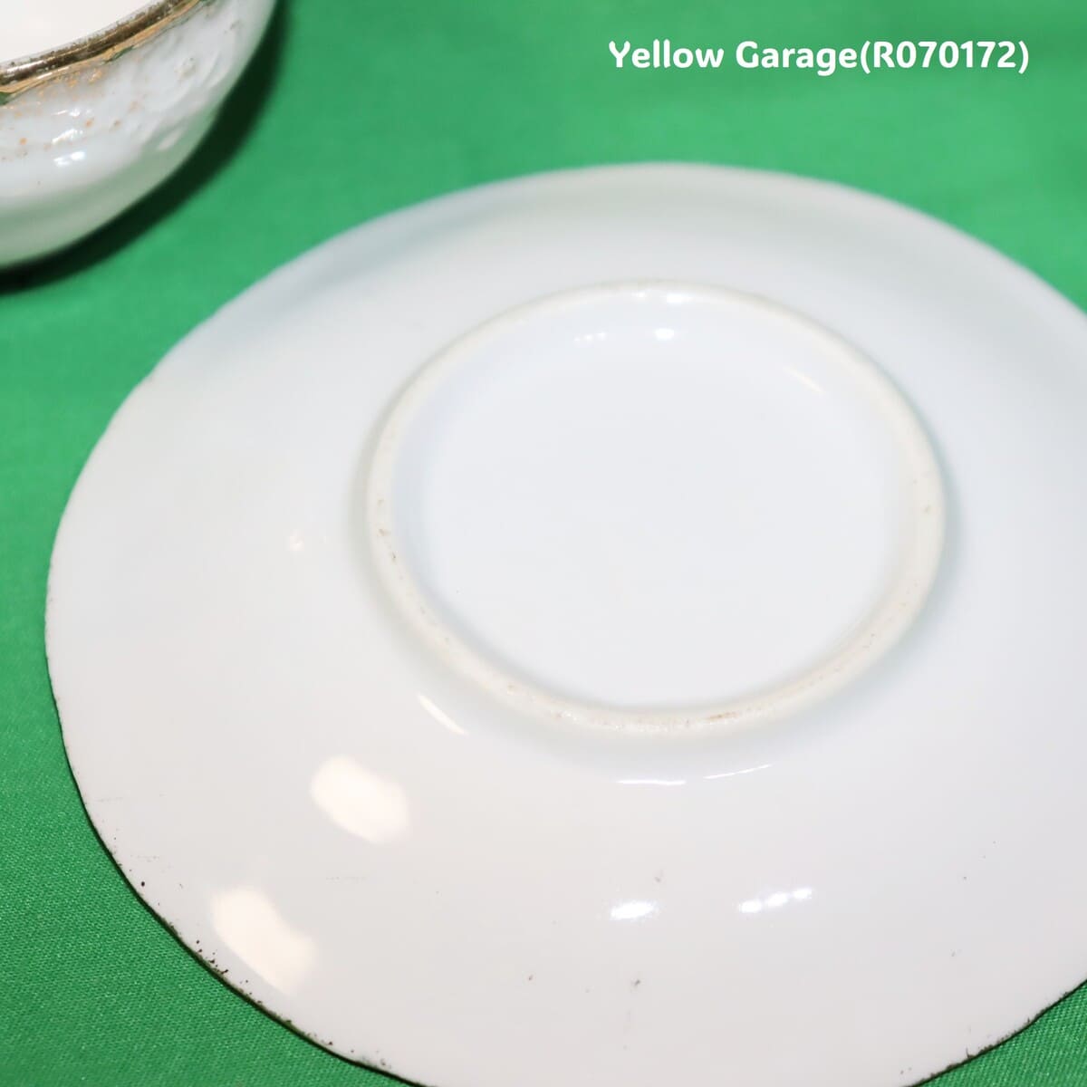 小振りなサイズが特徴のアンティーク・ティーセット＿カップ1ソーサー裏