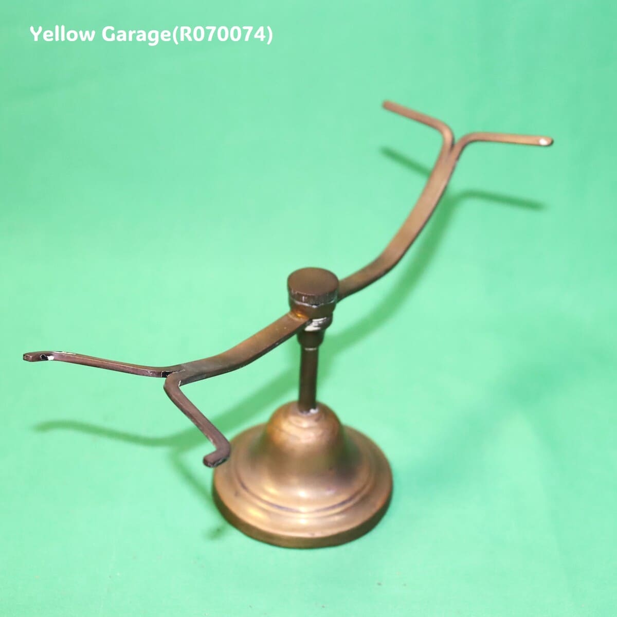 【真鍮製】アンティーク シューズディスプレイスタンド（高さ調整機構付き）