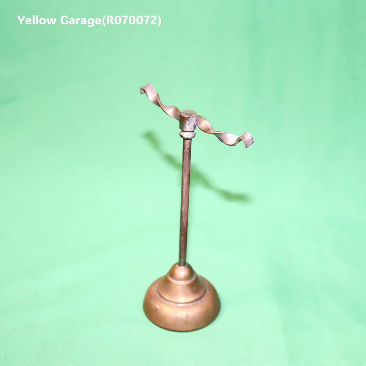 【真鍮製】アンティーク アクセサリースタンド（ツイストバータイプ）