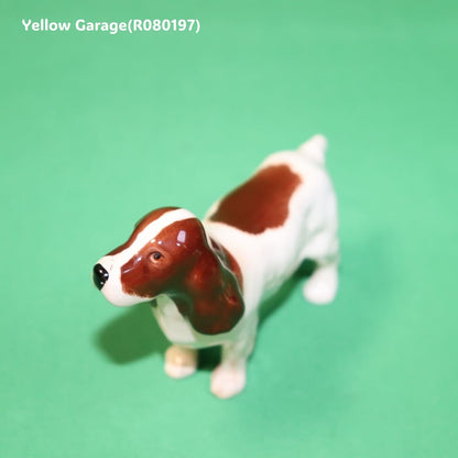 イギリスの名陶ブランド「BESWICK（ベスウィック）」製の陶器置物＿左下