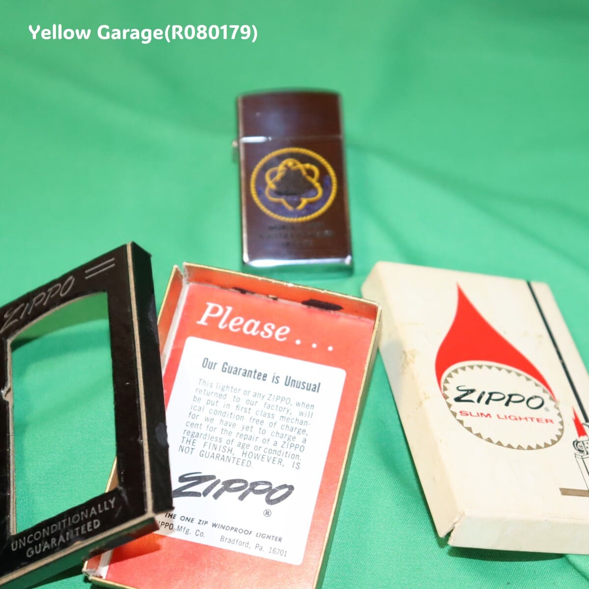 ZIPPO 社製1967年製スリムタイプ・オイルライター＿箱から取り出し
