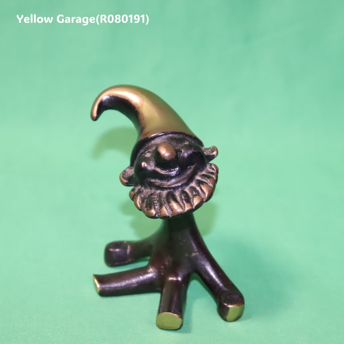 1960年代にオーストリアで制作されたWalter Bosse（ウォルター・ボッセ）によるオリジナルのビエンナブロンズ製ノーム（小人）フィギュア＿本体ななめ
