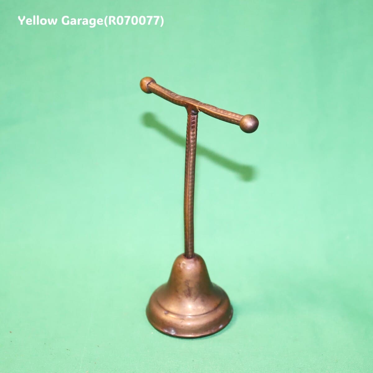 アンティーク 真鍮製アクセサリースタンド（縞模様デザイン）