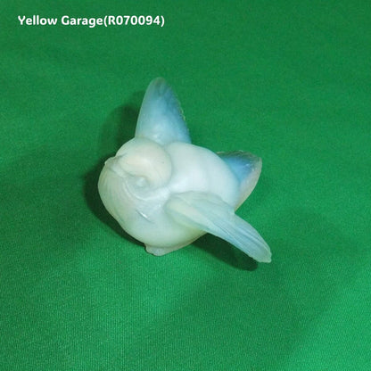 Sabino France製 オパルセントガラス小鳥像 “Oiseau aux Ailes Déployées”