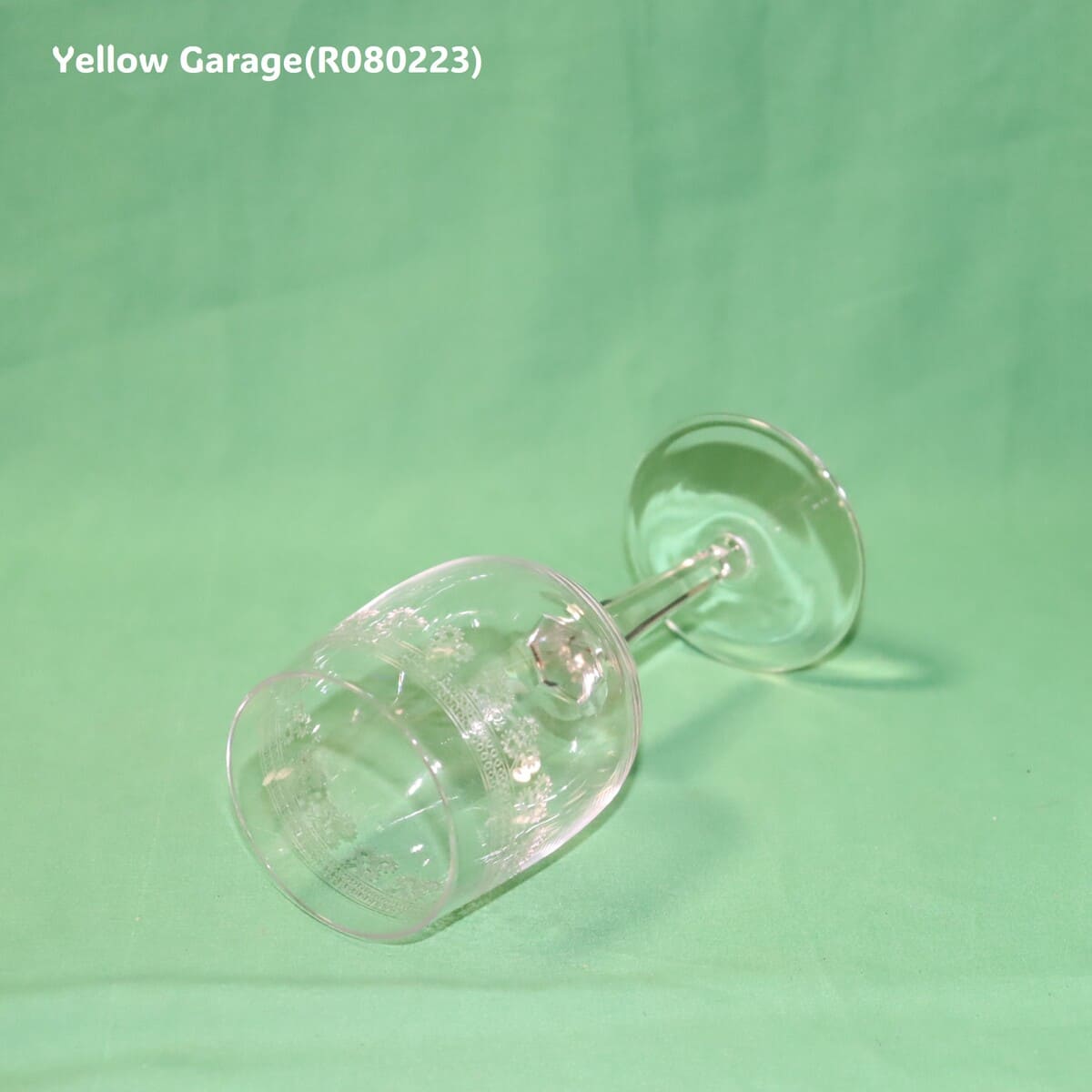 フランスを代表するクリスタルブランドオールドバカラによる「ポンパドール」シリーズのアンティーク・ウォーターグラ＿左下