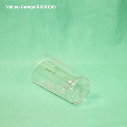 側面に “DEAR MOTHER”反対側に “LIZZIE” の文字がエッチングされたアンティークグラス_口左上